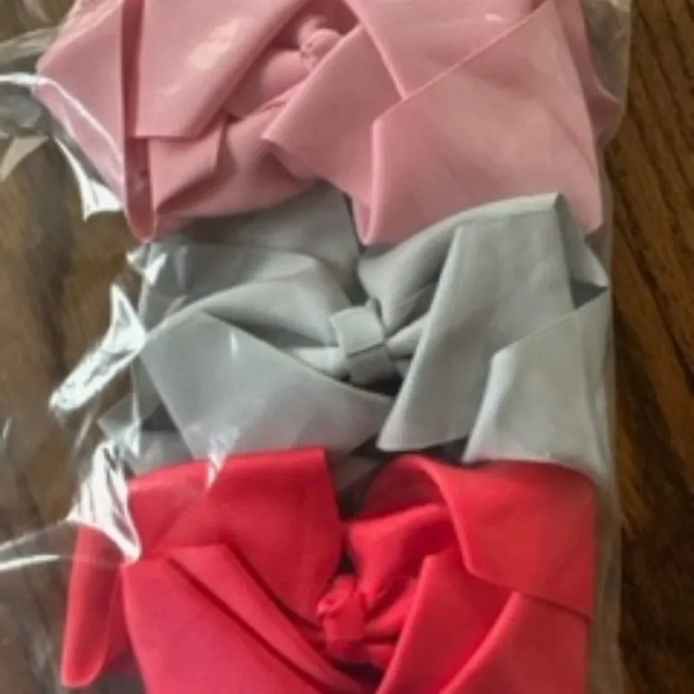 Bundle of (3) 6